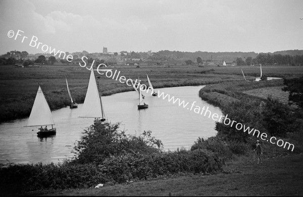 RACING ON THE WAVENEY THE FISH TO SWIM